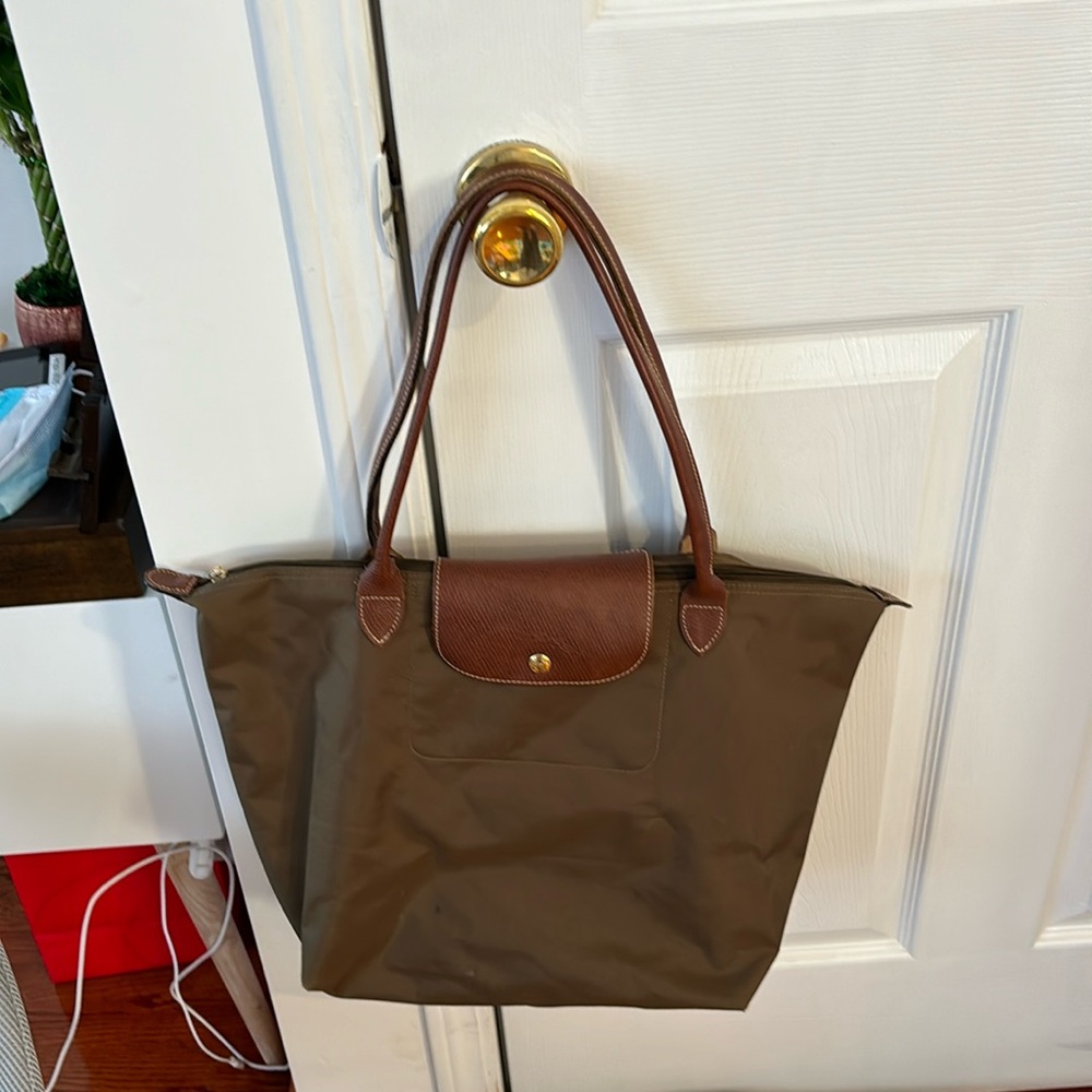 Large Olive Green Gold Detail Longchamp Le Pliage Tote
